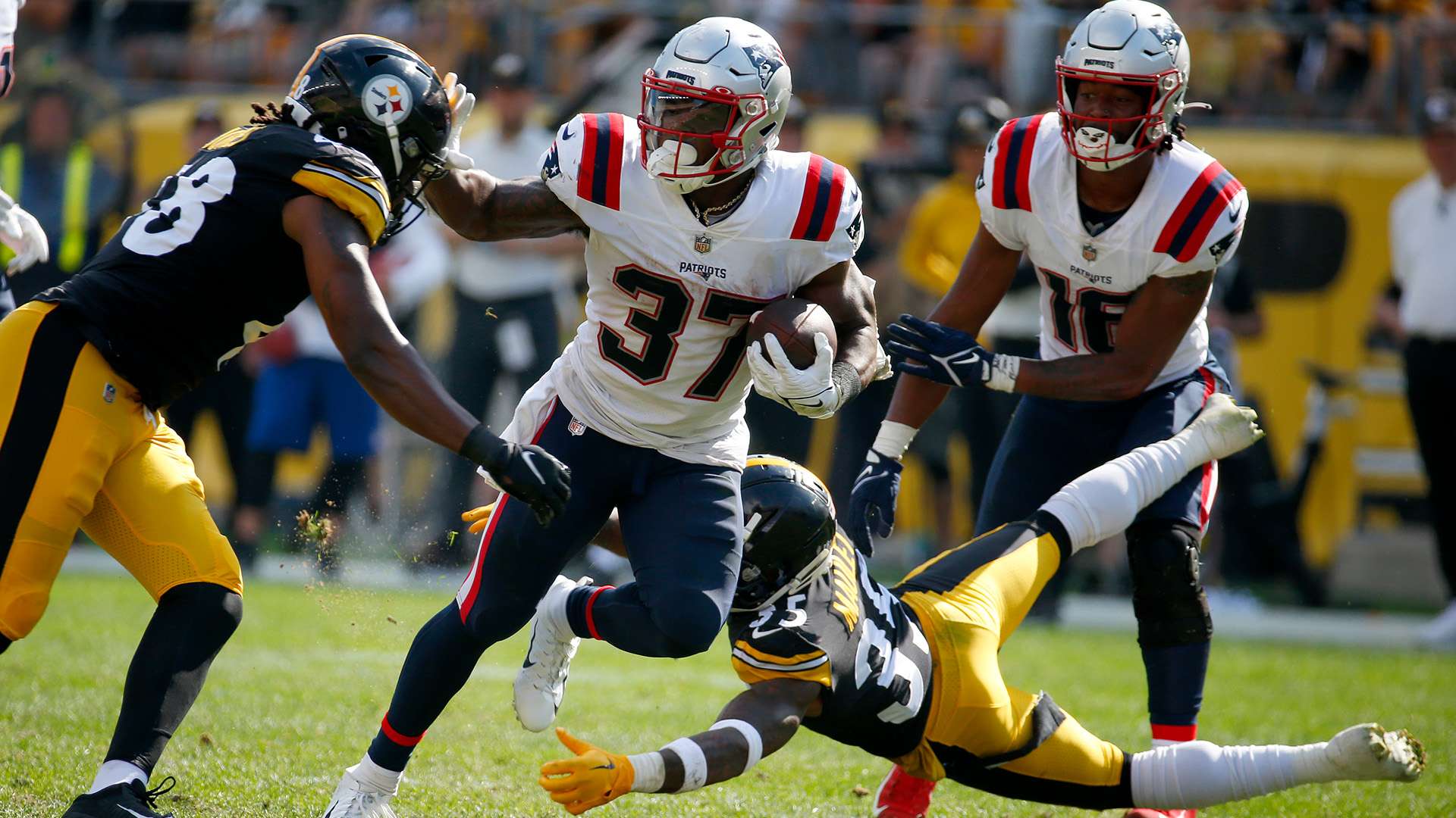 曼城对阵塞维利亚：实力悬殊，阵容短板或成蓝月亮隐患